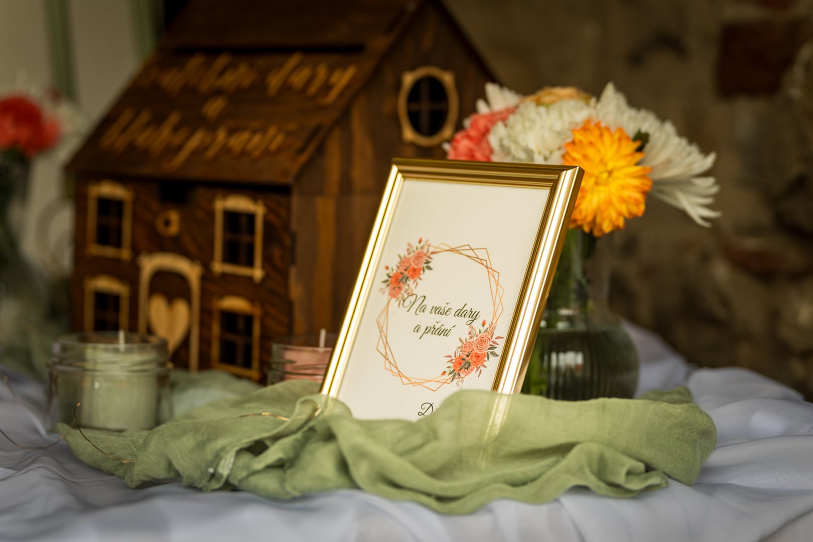 Gallery image of wedding stationery