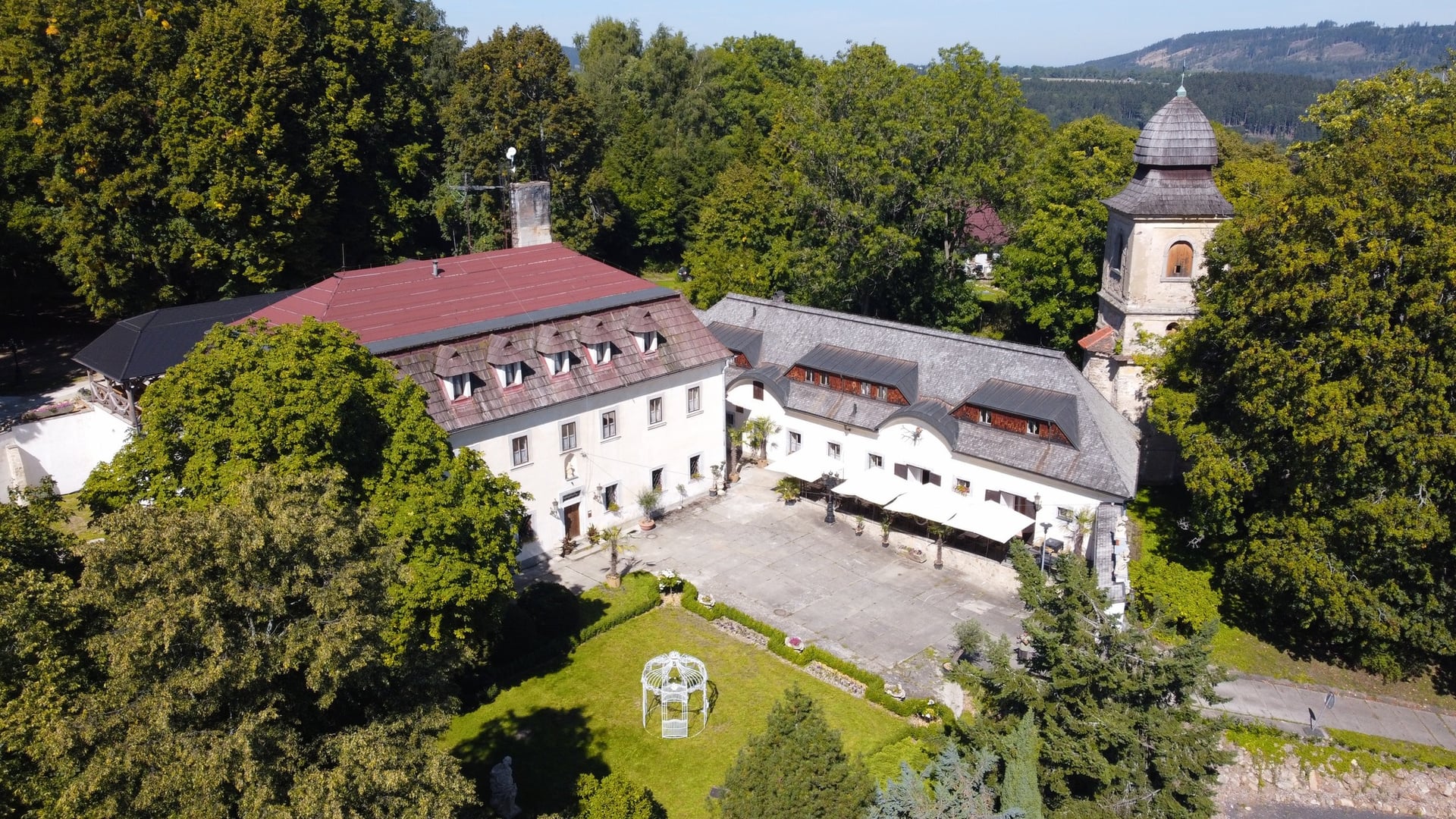 Zámek Vidžín listing cover