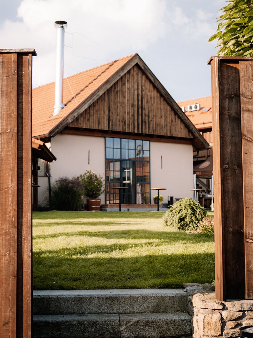 Wedding setup at Angusfarm Soběsuky