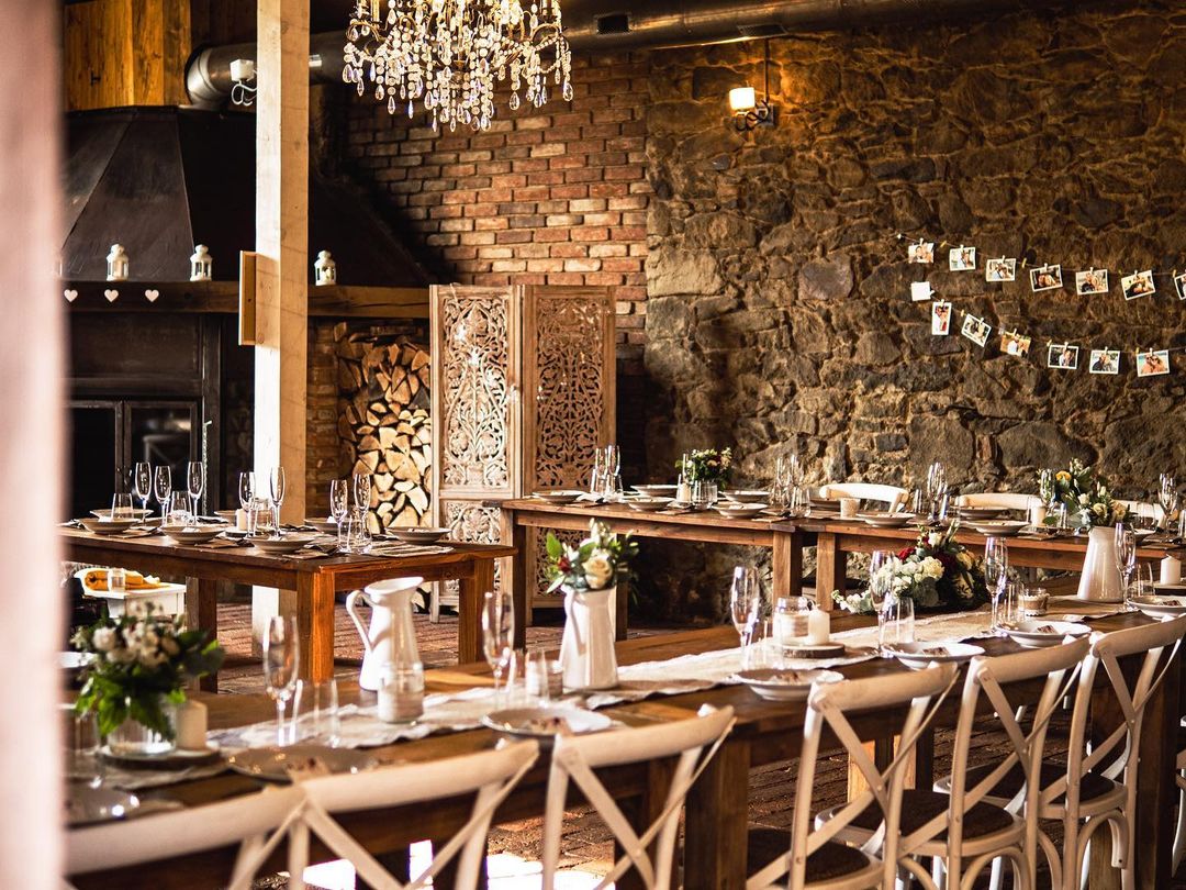 Dining setup at Angusfarm Soběsuky