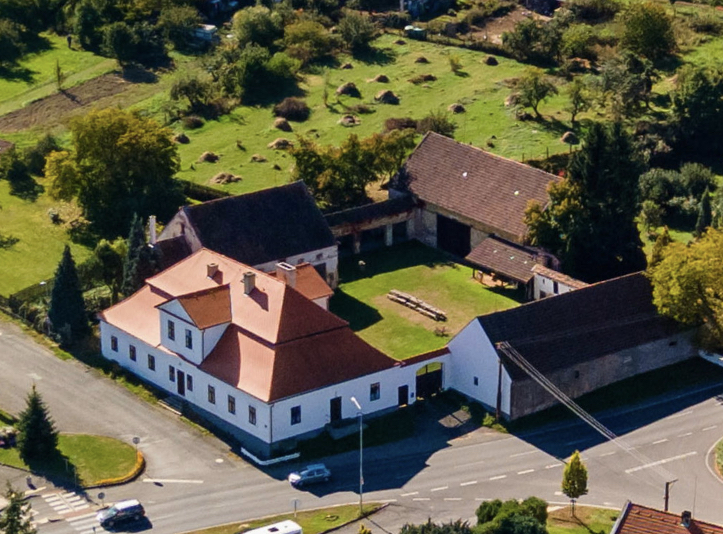 Manually added from URL: https://stedrydvur.cz/wp-content/uploads/2022/07/IMG_0733.jpg