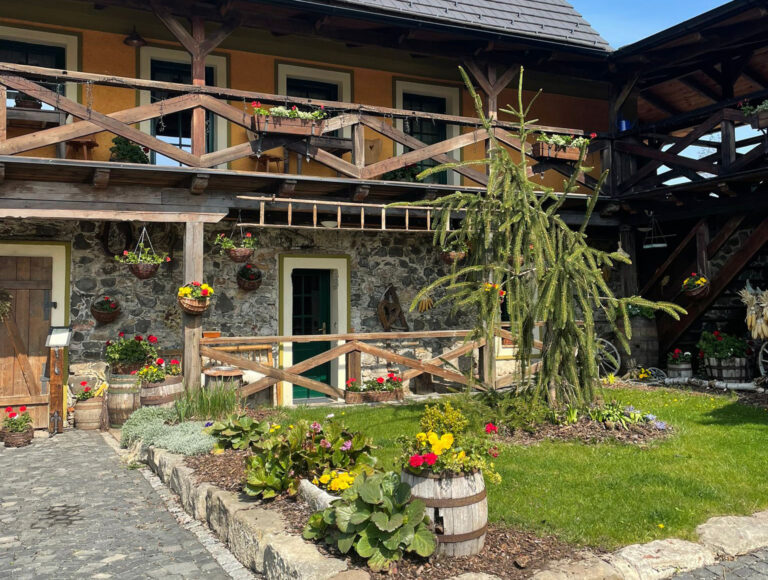 Penzion Rychtářův Statek - pohled ze dvora