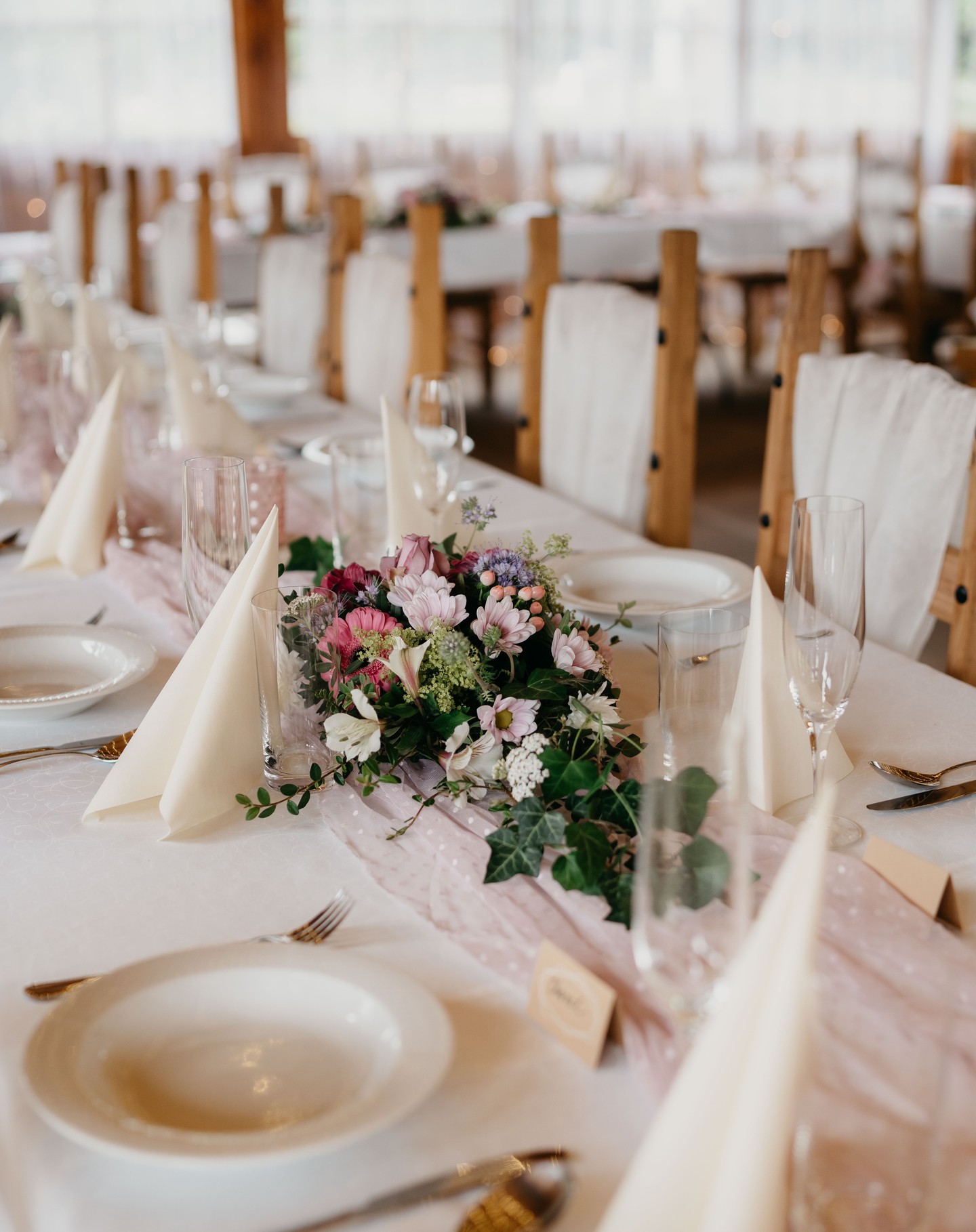Český ranč wedding setup