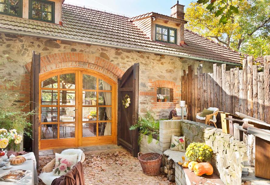 Cover image of Lichtensteinská stodola