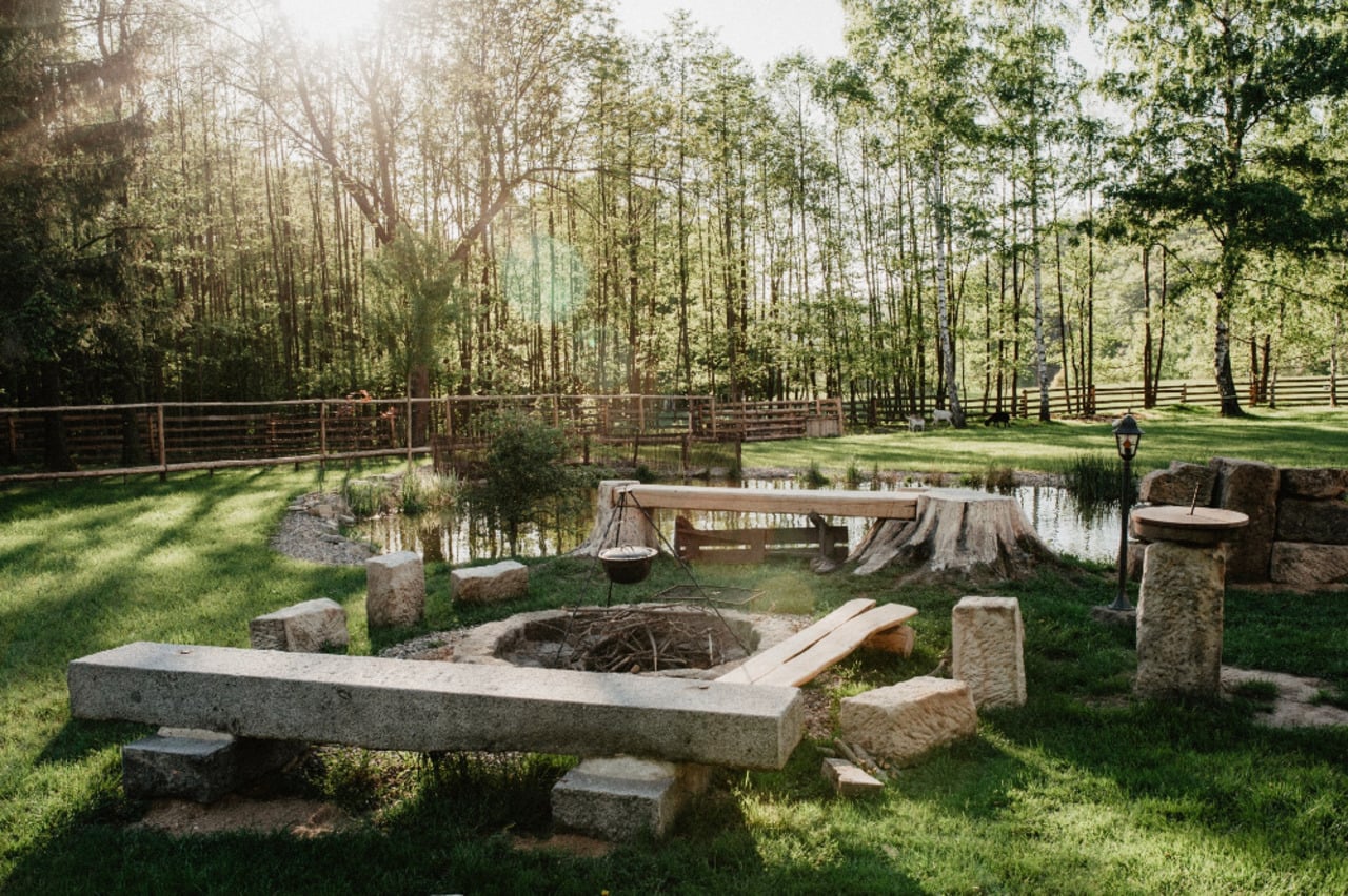 Manually added from URL: https://krasnasamota.cz/wp-content/uploads/2019/02/51.jpg