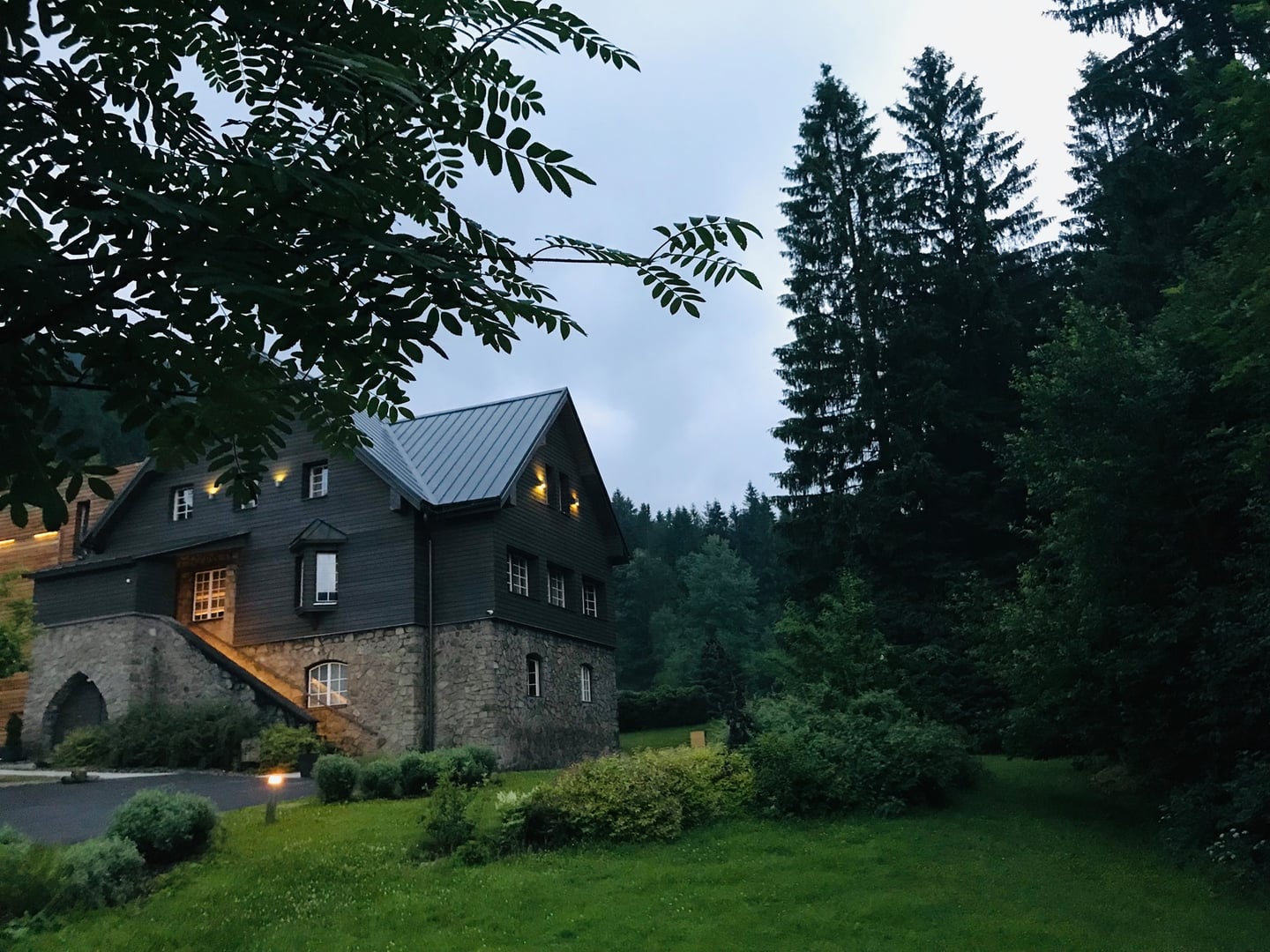 Hotel U Holubů wedding setup