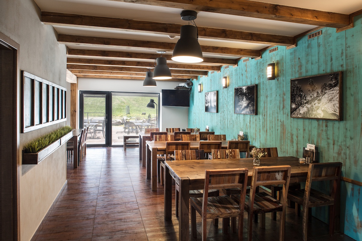 Manually added from URL: https://www.kolovna.cz/media/sorl_cache/27/26/2726a01a747f7390e22034c96c4cefa4.jpg